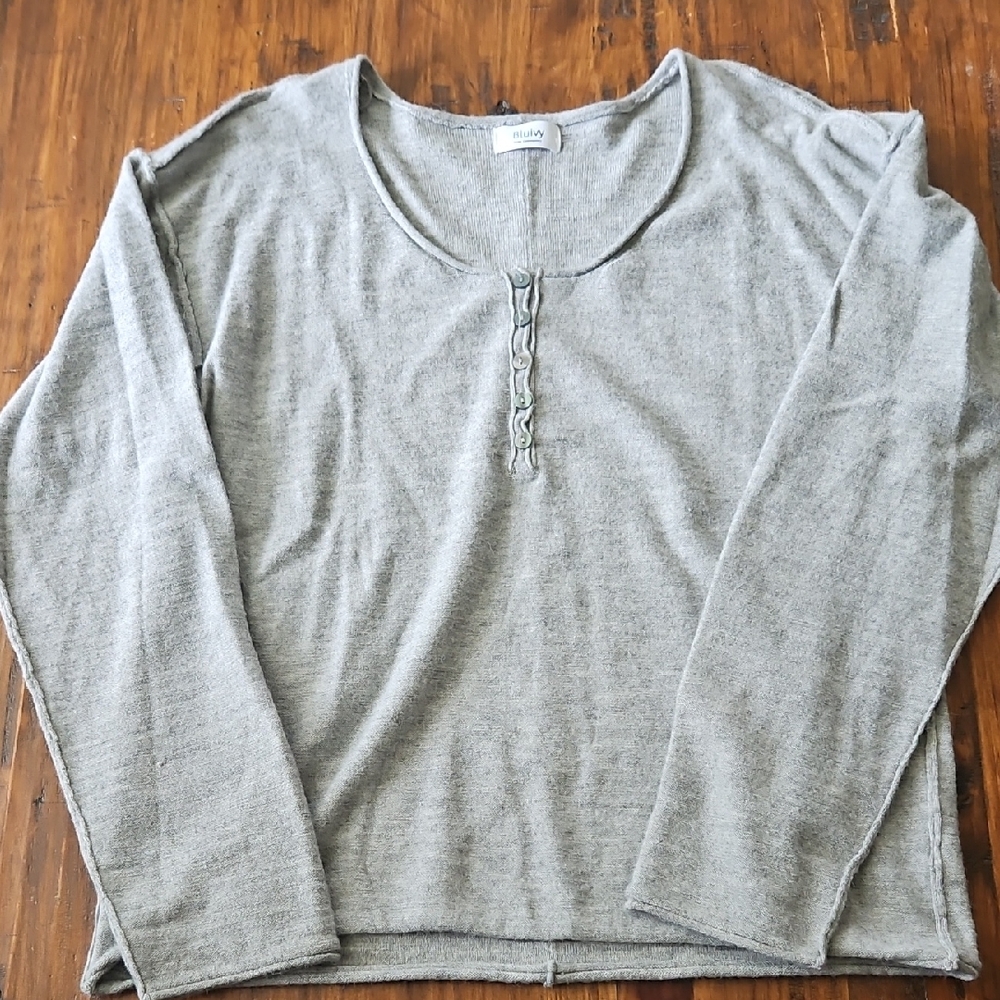 Bluivy Heather Gray Knit Top